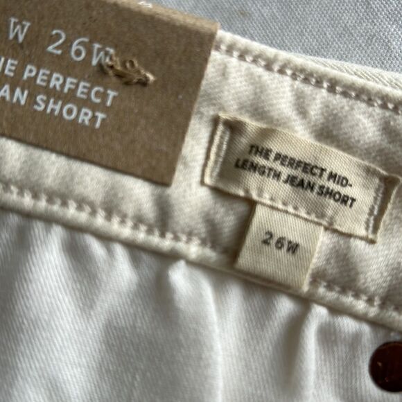 NWT Madewell Perfect Denim Shorts, Khaki, Size 26W - Picture 6 of 9